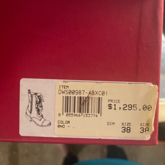 Valentino Black Calfskin Leather Ruffle Combat Boot Sz.38 - Picture 10 of 11